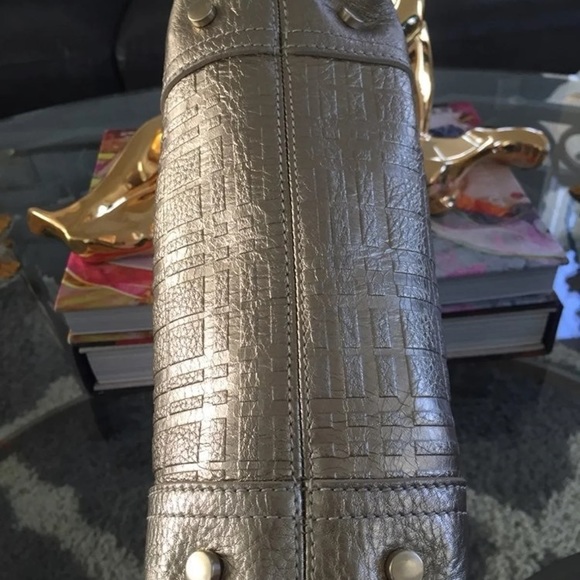 Burberry bag - Picture 3 of 12